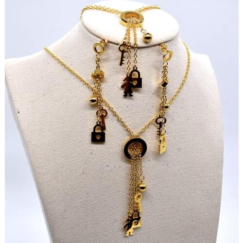 AMUMIU Wholesale Womens Pendants Necklaces Earrings Bracelet Sets Engagement Jewelry Set 2022 New Casual Accessories KTZ039