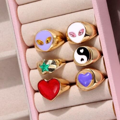 JUST FEEL Romantic Love Heart Rings Punk Yin Yang Alien Face Crystal Rings For Women Gold Geometric Rings 2021 Trendy Jewelry