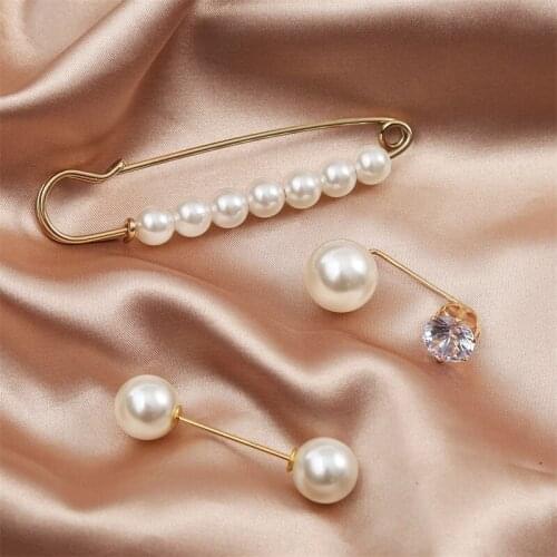 New Sale Elegant Women Pearl Brooches Retro Pins Fashion Jewelry Clothes Accessories Wholesale Sales 2021 Pin Broches