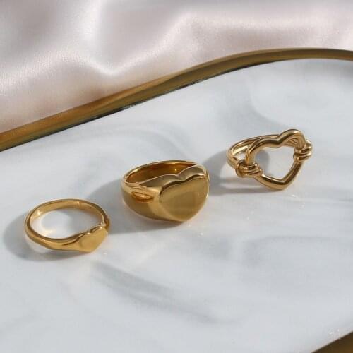 Women Jewelry 2021 Trend Best Selling Cute Hole Heart 18k Gold Plated Stainless Steel Rings For Girls Vintage Mens Finger Ring