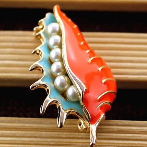 12pcs/lot Wholesale Price Red Enamel Sea mussels Pearl Brooches Pins For Men Accessory Fashion Women Party Gold color Hijab Pin