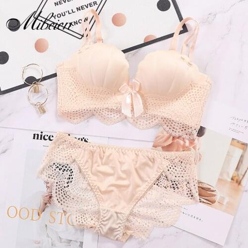 New Shell Queen Massage Palm Cup Lace Bra Comfortable Gathering Small Breast Underwear Womens Set 85B 85C