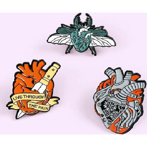 Blue Insect Orange Heart Organ Enamel Brooch Halloween Insects/Mechanical Organ Animal Badge Jewelry Pendant Gift