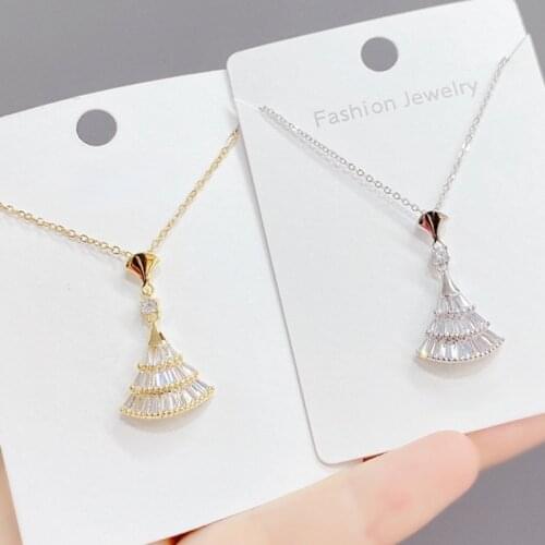 BOTU Korean Short Necklace Womens Fashionable Personalized Exquisite Temperament Popular Skirt Inlaid Zircon Chain Pendant
