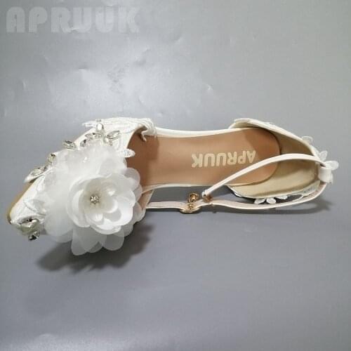 2020 new arrival pointed toe womens wedding shoes summer white flower lace crystal rhinestones sexy summer bridal pumps