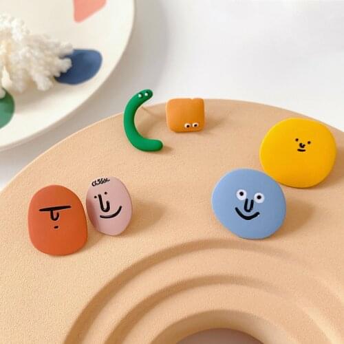 Funny Smiling Face Unusual Stud Earring For Girl Humor Asymmetrical Cartoon Facial Expression Face Clip Earring
