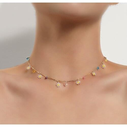 New Korea Lovely Daisy Flowers Colorful Beaded Charm Statement Short Choker Necklace for Women Vacation Jewelry