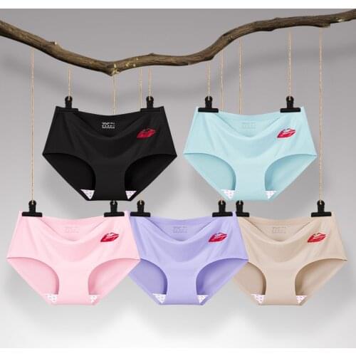 5PCS Plus Size Seamless Ice Silk Underwear Women 's Mid Waist Antibacterial Comfortable Breathable Red Lip Briefs Head