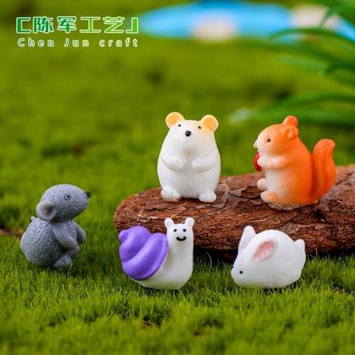 Miniature Garden Accessories Cute Resin Mini Animal Models Hamsters, Snails, Squirrels, Rabbits, Mice, Chick Desk Decoration