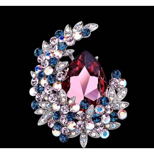 Brooches Womens Coat Accessories Austrian Crystal Suit Brooch Korean Minimalist Atmosphere Luxury High-end Clothing Pins