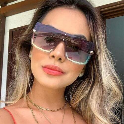 Metal Square Sunglasses Oversized Lady Chain Frame Brand Designer Brown Shield Glasses Vintage Womens Shades UV400