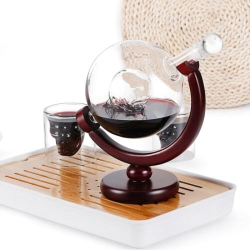 3 Pcs/set Creative Borosilicate Glass Craft Wine Bottle Skull Red Wine Decanter Wine Container White Wine Bottle Vodka with Cups