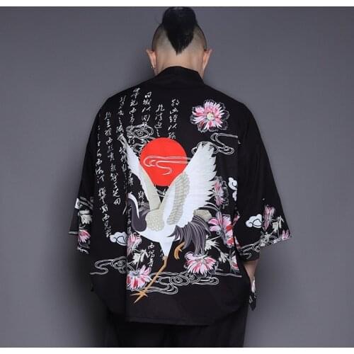 Yukata Men Japanese Male Kimono Karate Cardigan Kimono Shirt Men Haori Kimonos Obi Traditional Japanese Mens Clothing FF2727