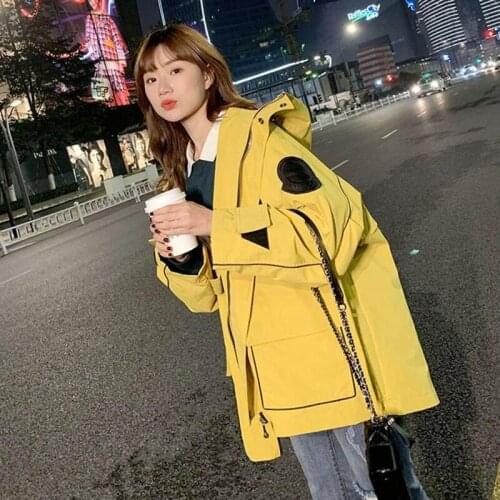 Streetwear Letters Prints Thin Windbreaker Casual Plus Size Loose Short Coat Harajuku Style Hooded Big Pocket Jacket