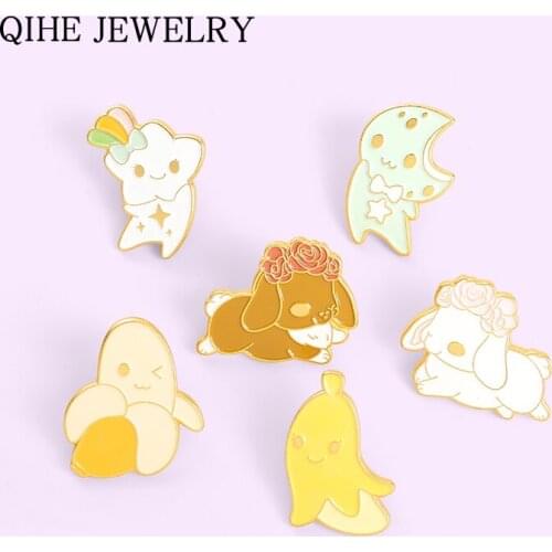 Cartoon Banana Star Moon Enamel Pins Anime Bulk Cute Brooches for Kids Friends Backpacks Lapel Pin Jewelry Gift 2021 Wholesale