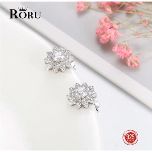 Silver 925 Snowflake Earrings Dazzling Cubic Zircon Stud Earrings for Women Wedding 925 Sterling Silver Jewelry Gift