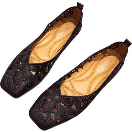 2019 Spring Summer New Hollow Breathable Flat Single Female Large Size Soft Bottom Pregnant Women Square Head Grandmother Shoes