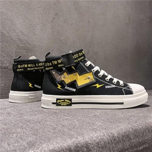 2020 New Style Students Men Canvas Shoes Cartoons Graffiti Vulcanize Shoes Black Anime Mens Sneakers Comfortable Flat Casual Men