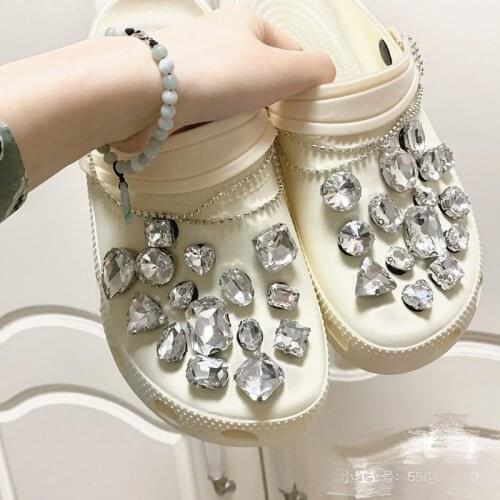 Luxury Croc Charms White Croc Charms Designer DIY Vintage Shoe Charms Hot Sale Shoe Decoration Bundle Shoe Accessories