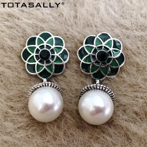 TOTASALLY Elegant Green Enamel Flower Earrings Simualted Pearl Dangle Earrings Antique Alloy Vintage Jewelry Gifts Dropship