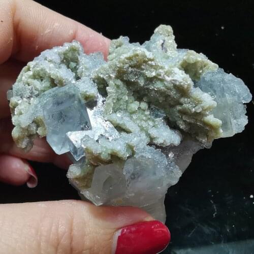 91gNatural white crystal and fluorite mica intergrowth quartz mineral can be used as Quartz Gemstone for home decoration