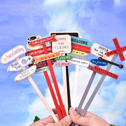 12Pcs Mini Wood Signpost Micro Landscape Ornaments Garden Bonsai Dollhouse Decor