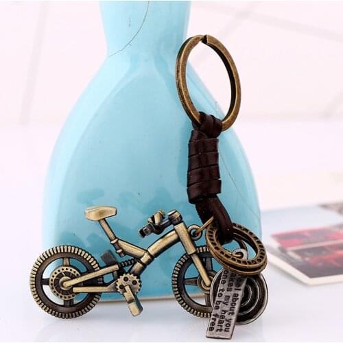 Vintage Leather Bronze Keychain Giraffe Robot Creative Punk Unisex Hip-hop Handmade Car Key Pendant Key Ring Jewelry Gifts