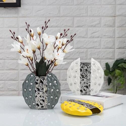 High quarity European Modern Fashion Ceramic Flower Vase fashion home wedding decoration creative TV desk accessories crafts