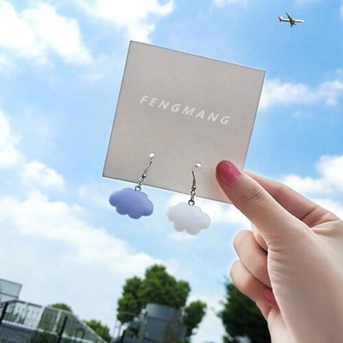 New Sweet Cute White Cloud Earrings for Women Girls Lovely Duck Teddy Bear Resin Ear Jewelry Christmas Parties Friendship Gifts