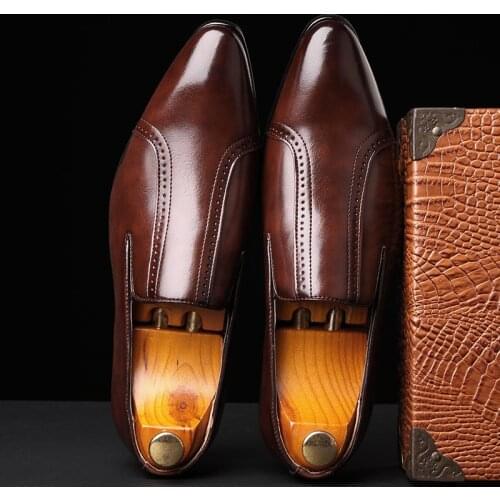 2021 M-anxiu Newest Men Fashion Business Shoes Pointed Toe Classic Wedding Slip-On Penny Casual Flat Shoes 2 Colors