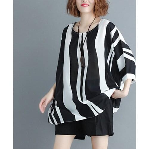 2020 Casual shirt Large Size Womens Summer Clothing Loose Fashion Chiffon Shirts bat Sleeve Stripe Shirt female Blouse V648