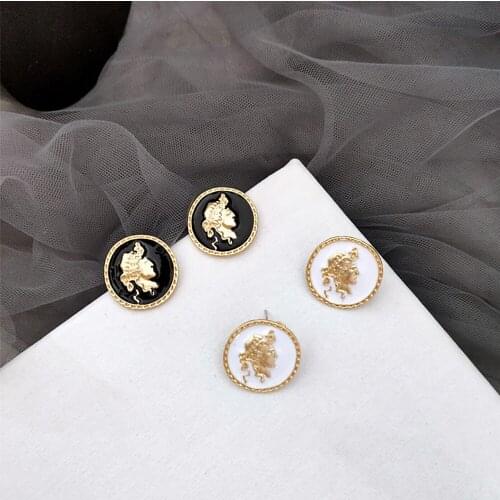 Fashion Statement Earrings 2021 Round Elegant Lady Earrings For Women Stud Earrings Party Dress Earring Modern Jewelry Gift