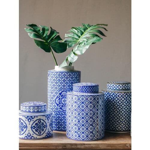 Creative Chinese Retro Ceramics Ceramic Storage Tank Golden Vase with Cover Modern Home Desktop Organize Home Crafts Decoration