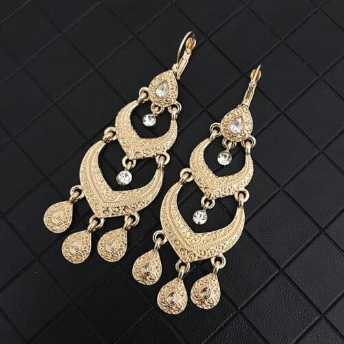 Vintage metal earrings elegant woman wedding dress bridal crystal earrings drop style design drop shaped earrings jewelry