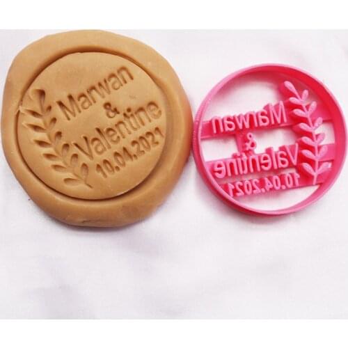 Custom Name and Flower Wedding cookie cutter - Wedding cookie cutter with name, Personalized cookie cutt