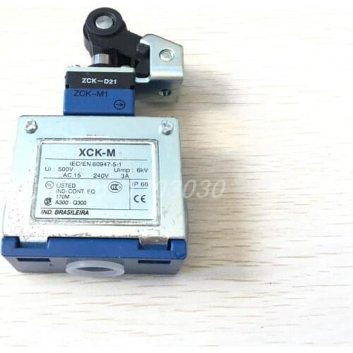 XCK-M/D21 AC15 240V 3A Roller Lever Actuator Limit Switch