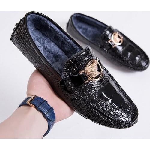 Casual Leather Shoes Men Loafers 2021 New Winter Plush Comfy Mens Flats Fashion Mens Driving Shoes Fur Moccasins Male Footwear