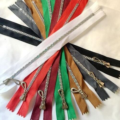 20cm 50Pcs Shiny Nylon Resin Zippers Tailor Sewing Tools 8 Inch Clothing Accessories