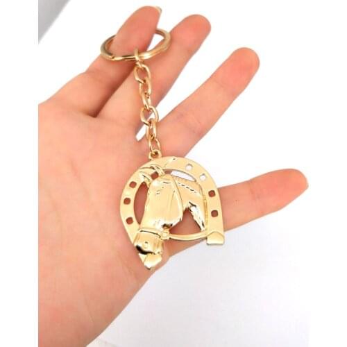 Hzew gold colors Key Chains Horse Head Horseshoe Hoof Pendant Hollow Key Chains Fashion Jewelry gift Key Chains
