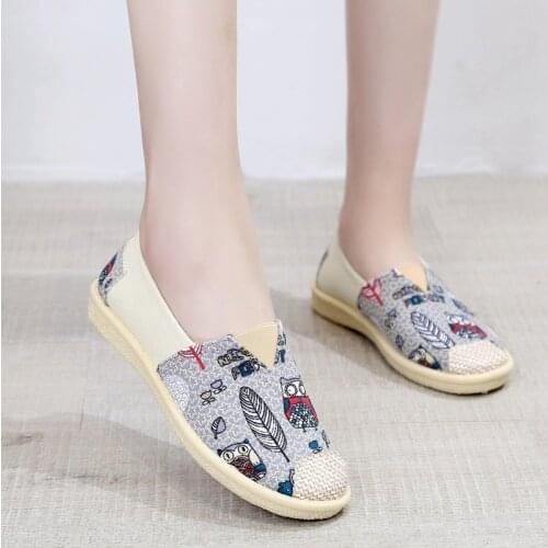 Hot Sale Womens Flat Shoes Canvas Casual Shoes Fisherman Shoes Womens Light and Comfortable Flat Shoes