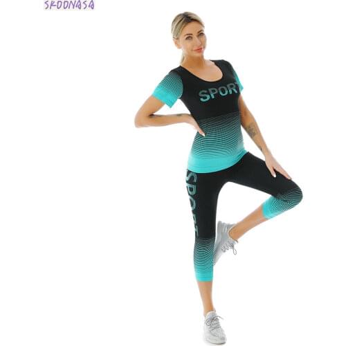 Newest Bodybuilding yoga sportswear suit short-sleeved cropped trousers two-piece suit Womens gradient color gym suit yoga suit
