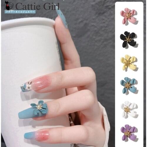 2pcs Metal Flowers 3D Nail Decoration Metal Nail Art Decoration Pearl DIY Design Floral Decorations Manicure Set for Nails