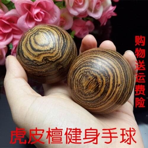 Collection Chinese Tan wood Hand-carved Fitness Ball Spher Spherical Art Statue Handball Fitness Man playing Massage 45mm oldmen