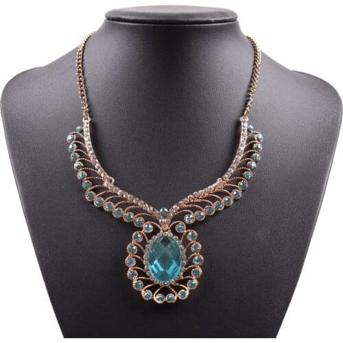 Gold Color Chain Crystal Rhinestone Flower Pendant Necklace for Women Statement Fashion New 2021 Handmade Metal Necklace Jewelry