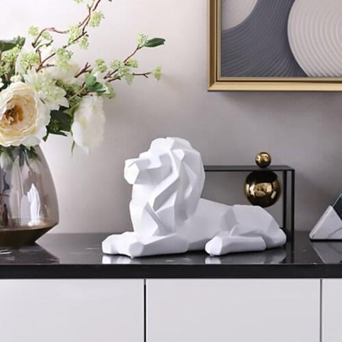 Resin Lion Sculpture Crafts Ornaments Office Bar Lion Faith Statue Geometric Statue Animal Origami Abstract Art Decoration 05586