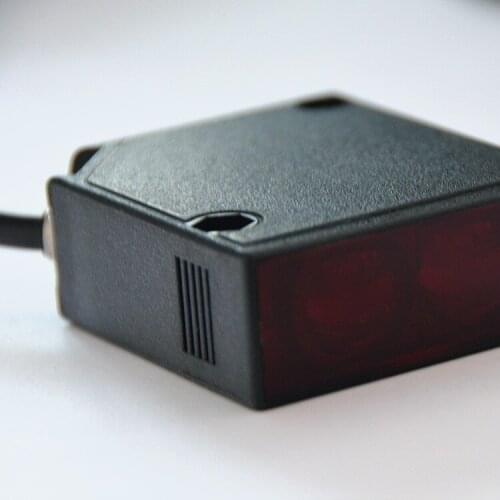 Customized pq58m2ra reflective plate photoelectric switch can detect 10 meter brightness without complete alignment