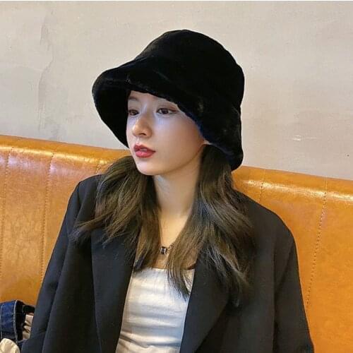 Bucket Hat in Sunday Angora Yarns Wind Protection Hat Outdoor Winter Hats for Women Cute Warm Keeper in Winter