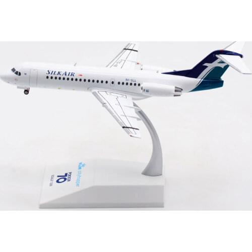 1:200 Scale Fokker70 FK 70 9V-SLL SILK AIR Airlines Planes Model Airplanes Alloy Aircraft Plane collectible model toy