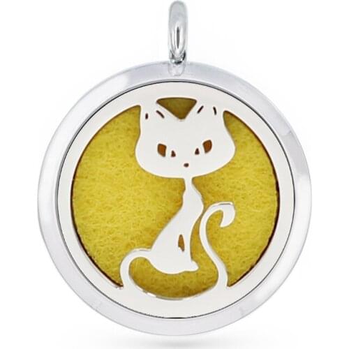 30mm Hollow Cat Aromatherapy Essential Oil Perfume Diffuser Locket Pendant with 6pcs PadS Fit Necklace key Chains