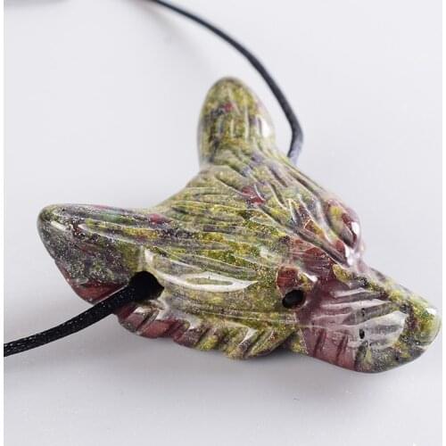 Natural Stone Chakra Necklace Blooded Jasper Wolf Head Pendant Mini Animal Figurine Gemstone Healing Reiki Charm Jewelry Gift